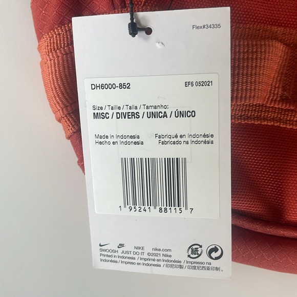 RARE Nike Team USA Fanny Pack. From 2022 team USA winter games athlete kit - Picture 2 of 5